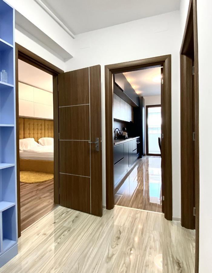 Coquette Apartment Brasov Bagian luar foto