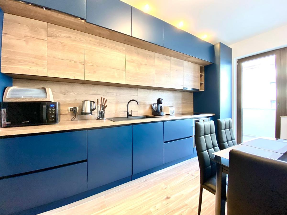 Coquette Apartment Brasov Bagian luar foto