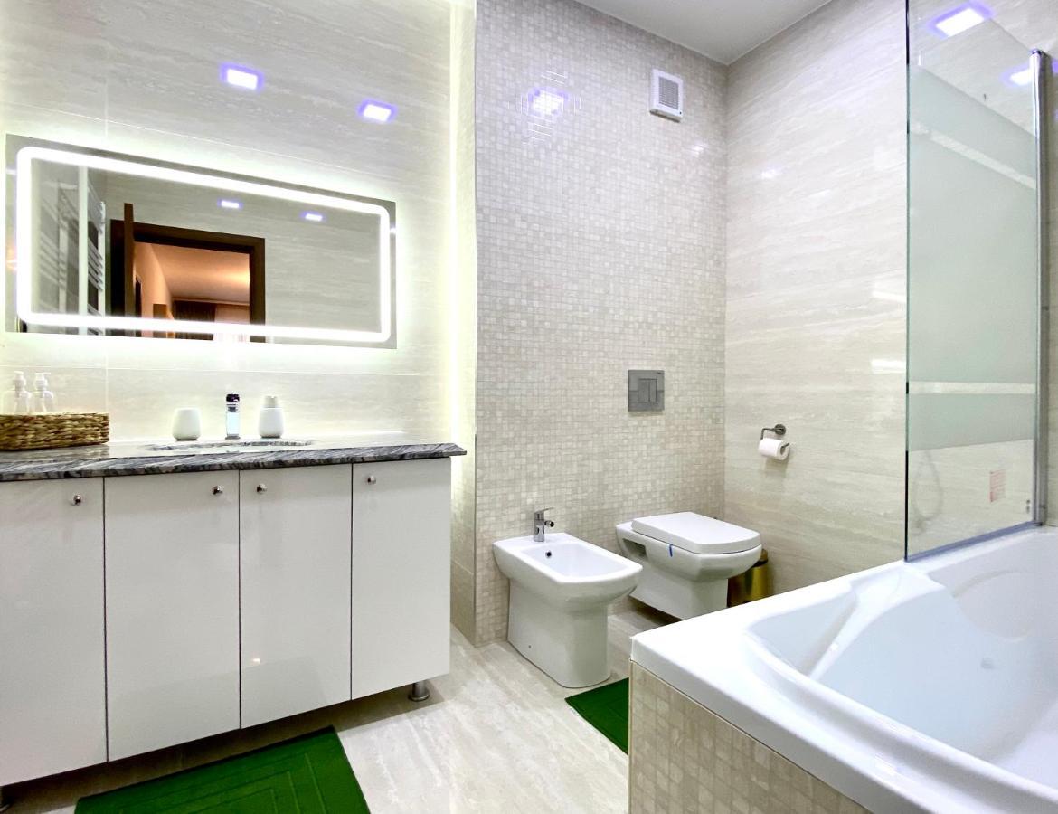 Coquette Apartment Brasov Bagian luar foto